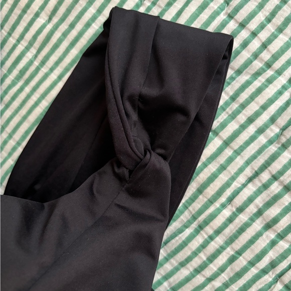 Carmen Marc Valvo One Piece Swimsuit Size 8 NWOT - Picture 4 of 6